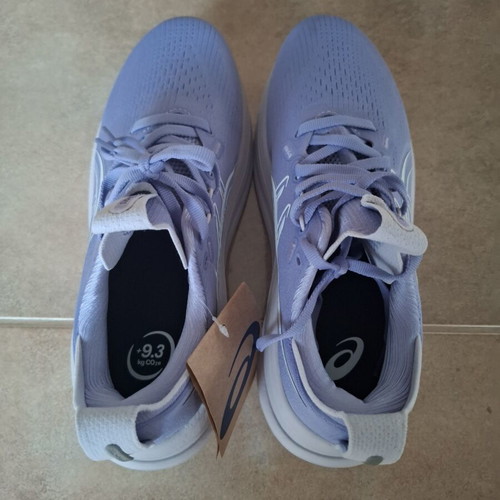 ASICS Gel Nimbus 28 women's running shoes, light lilac