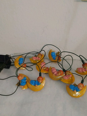 Old lights used, functional, blinking