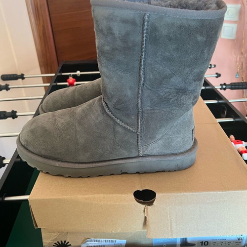 Ugg Australia boots gray size 41 like new with box