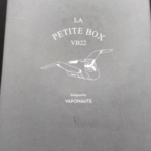 La Petite Box VB22 by Vaponaute like new with original leather case
