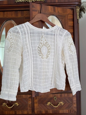 Zara blouse like new, delicate cotton fabric