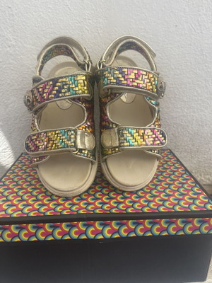 Kurt Geiger children's sandals used, multicolor, size 33