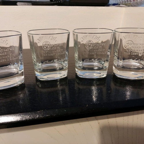 Jack Daniel's Old No 7 Brand whiskey glasses square set of 4 like new