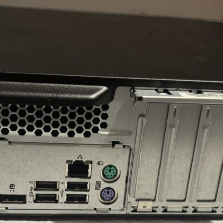 Lenovo ThinkCentre M725s desktop used, Ryzen 3 PRO 2200G, 8GB RAM, 128GB SSD