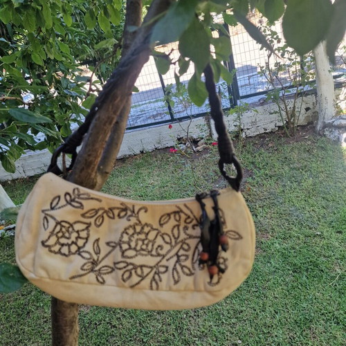 A To Z Greek women's handbag vintage, used