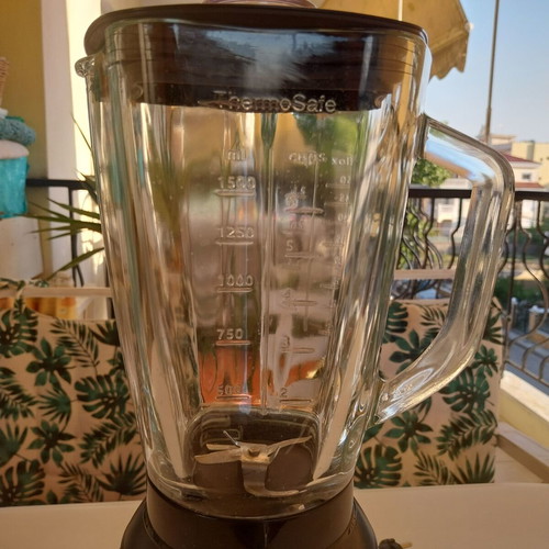 Bosch blender with 1.5L glass jar