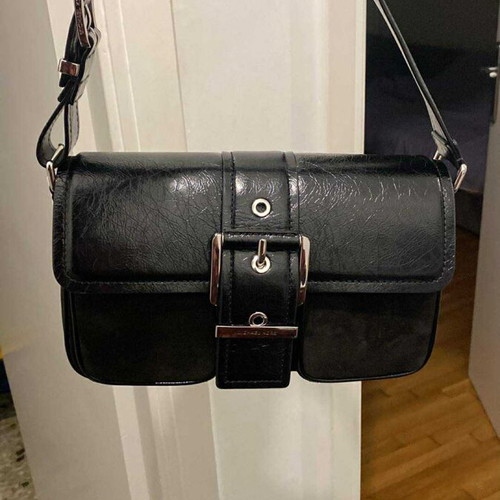 Michael Kors Colby medium shoulder bag like new, black