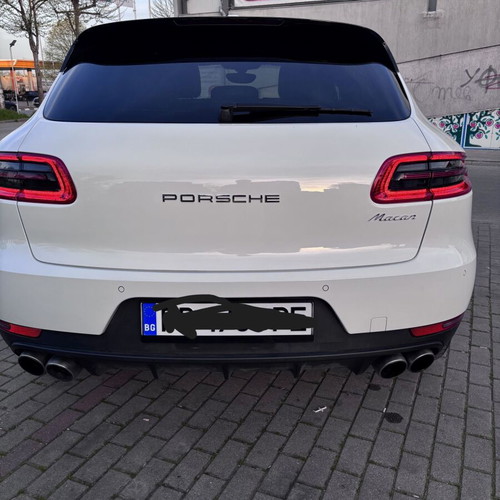 Porsche Macan S 2016 like new, petrol, 300000 km, white SUV