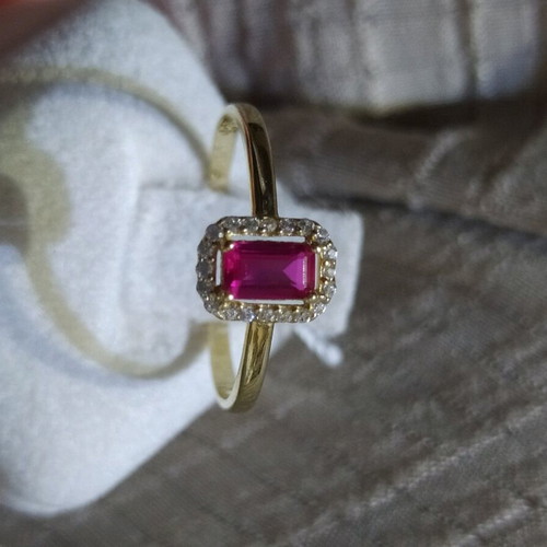 Gold 14k ring with red zircon stone new, size 54