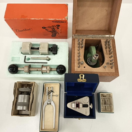Watchmaker parts like new, assorted set