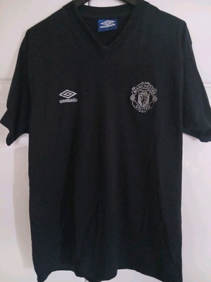 Manchester United 1998-99 Umbro shirt like new, retro training