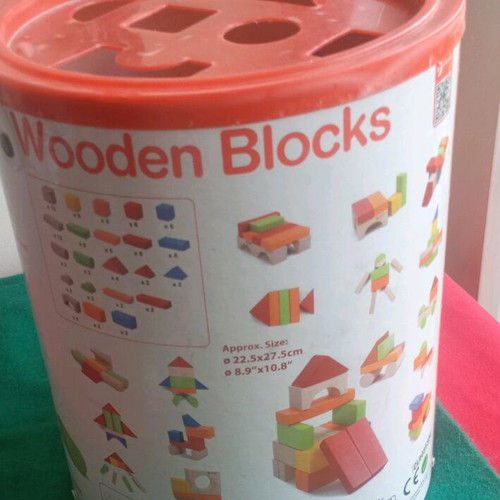 Wooden block toy used, box with 100+ pieces