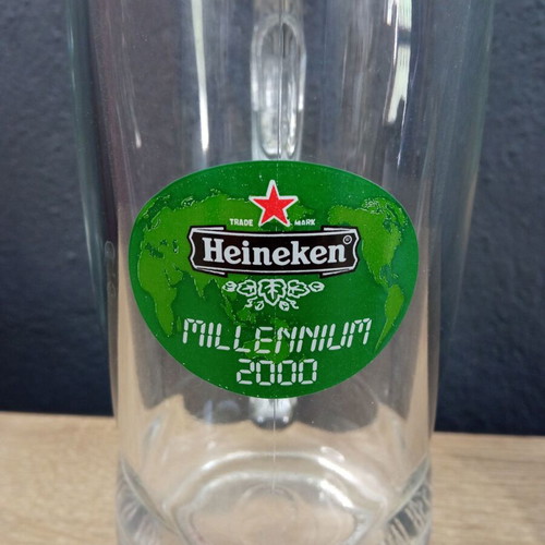 Heineken milenioum 2000 beer glass like new, collectible