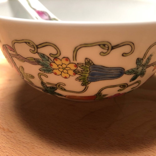 Vintage Chinese porcelain bowl and spoon like new
