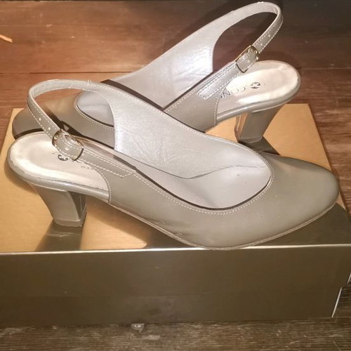 Comfort women shoes used, beige, size 39 1/2