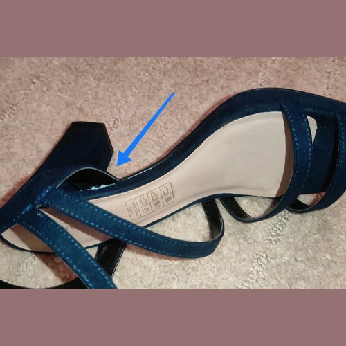 Offer €8! Blue sandal with platform