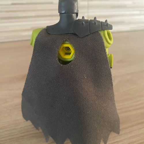 Batman miniature figure used with damages
