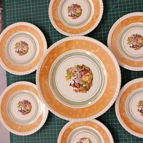 Vintage Kerameikos Plates used, set with 1 discolored dessert plate