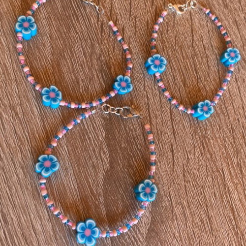 Set of 3 handmade friendship bracelets pink and blue with flowers