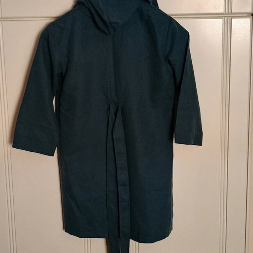 Arena kids bathrobe like new, petrol color