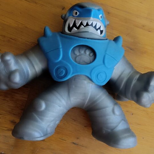 Goo Jit Zu figures set of 8, 12cm, like new