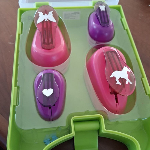 Crelando Craft Punch Set like new with decorative shapes