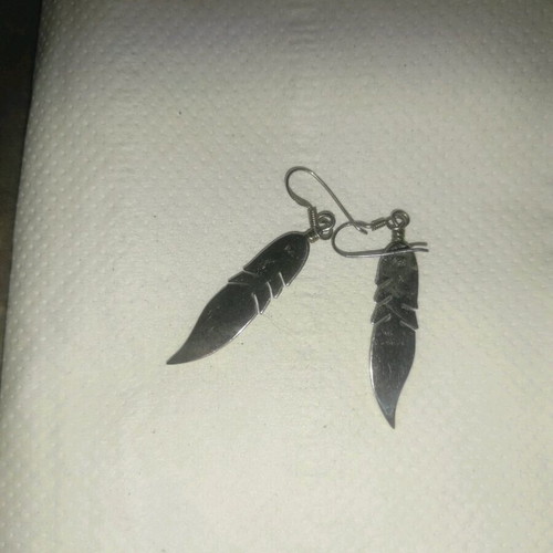 Silver 925 feather earrings like new