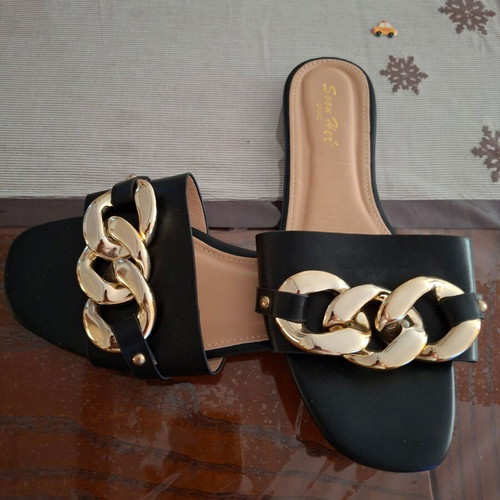 Flat sandals size 39, black