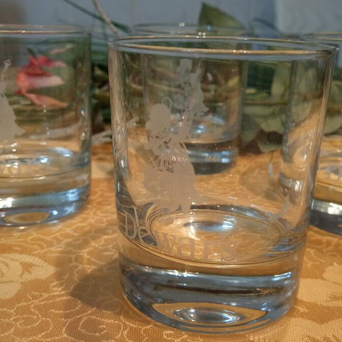 Crystal bottle and 6 crystal glasses like new