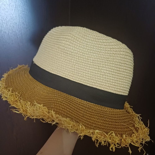 Hat new, one size
