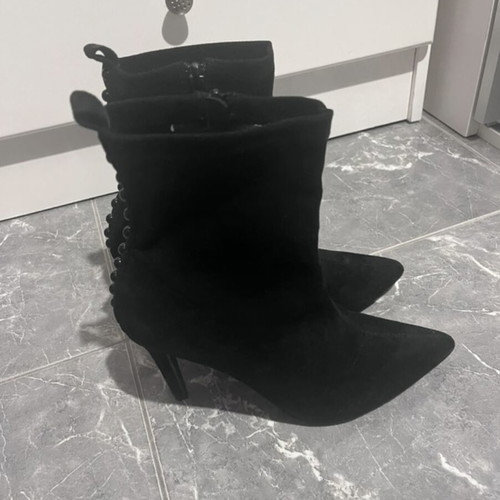 Migato Suede Ankle Boots like new, size 39, black