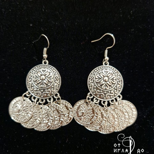 Earrings with steel hooks and pendants new