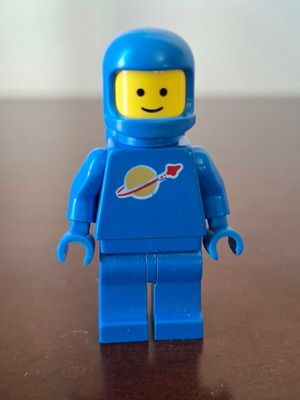 Lego Classic Space Minifigure Blue with Air Tanks like new