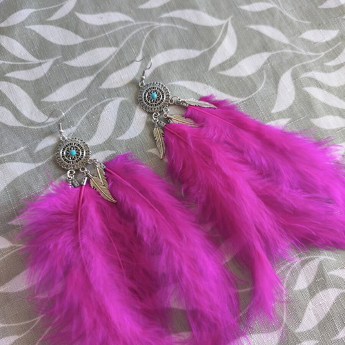 Feather earrings new, pink