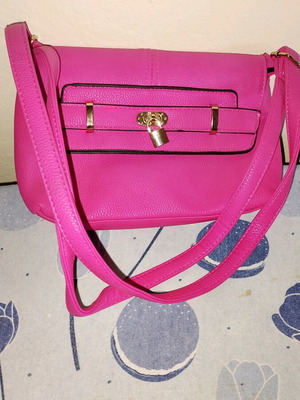 Women's handheld bag new pink with tag
