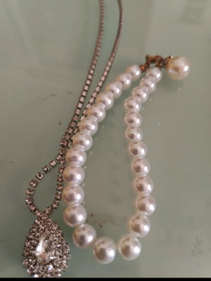 Teardrop Strass Necklace and Faux Pearl Bracelet set used, bridal elegant