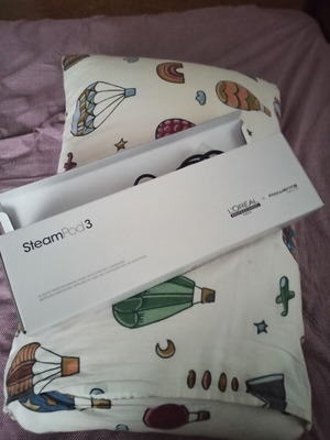 Steampod hair straightener, lightly used