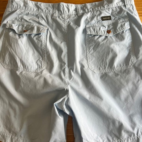 Henry Cottons turquoise bermuda shorts like new, size 48