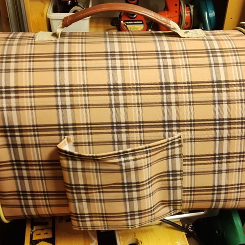 Pet carrier basket used, fabric with zipper and pocket