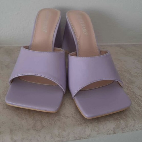 Mules shoes like new with unique heel, size 38