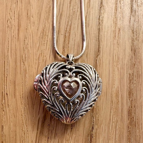 925 Silver Heart Necklace like new, unique 3 in 1 design