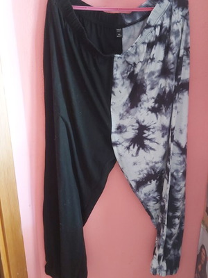 Shein plus size tracksuit 3XL like new, black and white