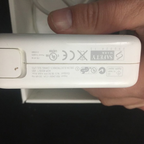 Apple MagSafe Power Adapter 85W used for MacBook Pro 15.4, 17