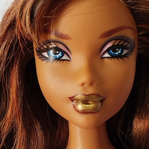 My Scene Madison Street Style doll with flaws
