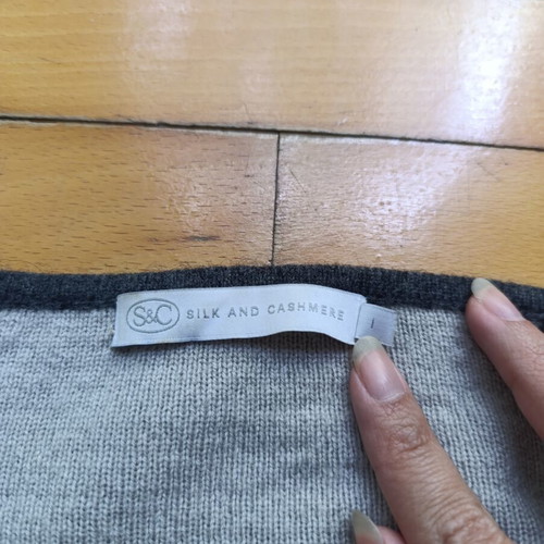 Cashmere and fox fur cardigan used, soft fabric, universal size