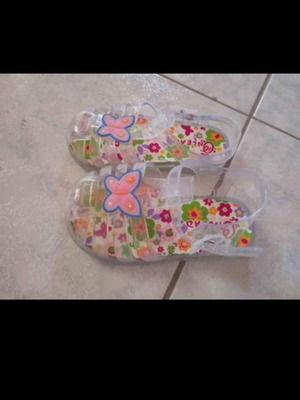 Πεδιλάκι παιδικό για κορίτσι νούμερο 22 μεταχειρισμένο