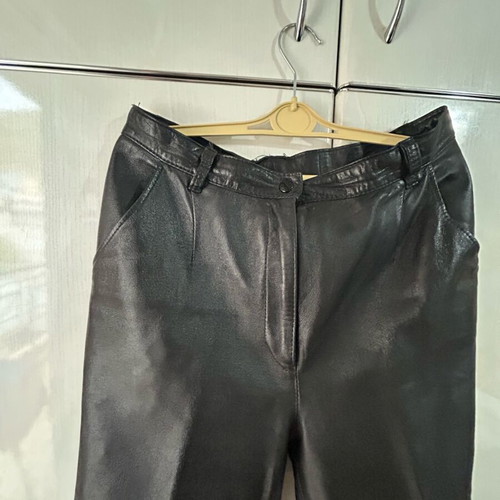 Leather pants like new, size large, black