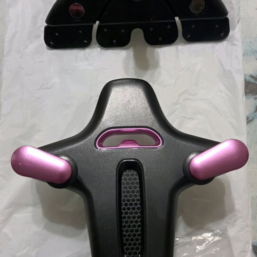 Mobile phone holder for car new in box