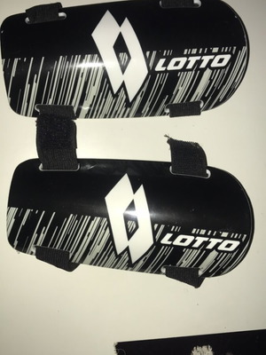 Lotto Football Shin Guards like new
