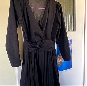 Midi μαύρο φόρεμα